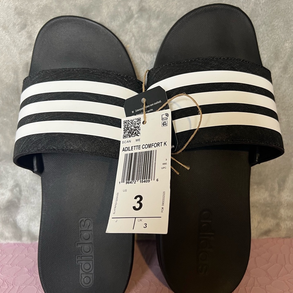 ADIDAS ADILETTE SHOWER K SLIDE SANDAL BLACK/WHITE UNISEX KID'S NWT Size 3